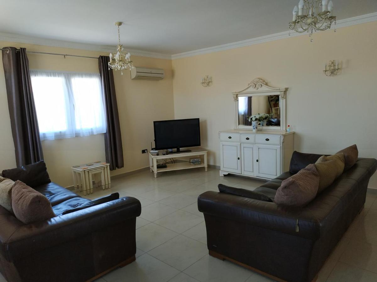 Villa Casa Del Sol 3 Bedroom Villa With Private Solar Covered 12M X 6M Pool Minimum Stay 7 Nights Chromecast And Wifi Throughout The Property Triquivijate Εξωτερικό φωτογραφία