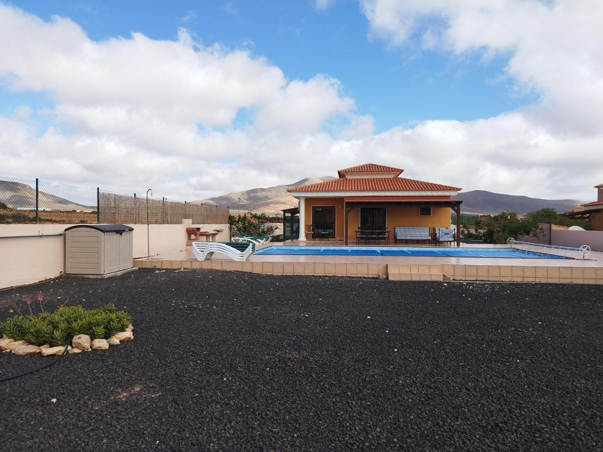 Villa Casa Del Sol 3 Bedroom Villa With Private Solar Covered 12M X 6M Pool Minimum Stay 7 Nights Chromecast And Wifi Throughout The Property Triquivijate Εξωτερικό φωτογραφία