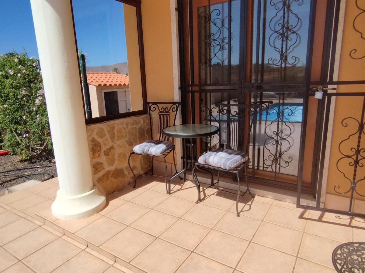 Villa Casa Del Sol 3 Bedroom Villa With Private Solar Covered 12M X 6M Pool Minimum Stay 7 Nights Chromecast And Wifi Throughout The Property Triquivijate Εξωτερικό φωτογραφία